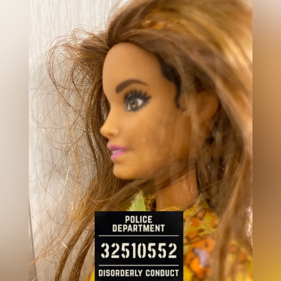 Bad Barbie: Coachella Edition - Picture 3 of 7